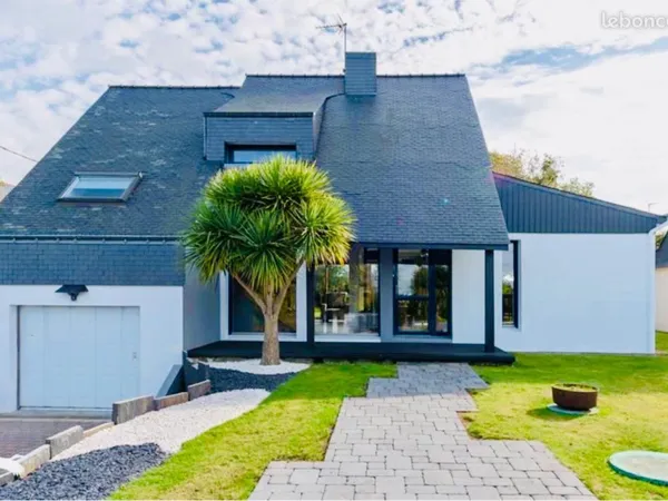 BELLE CONTEMPORAINE SUR 1 000m2 DE TERRAIN