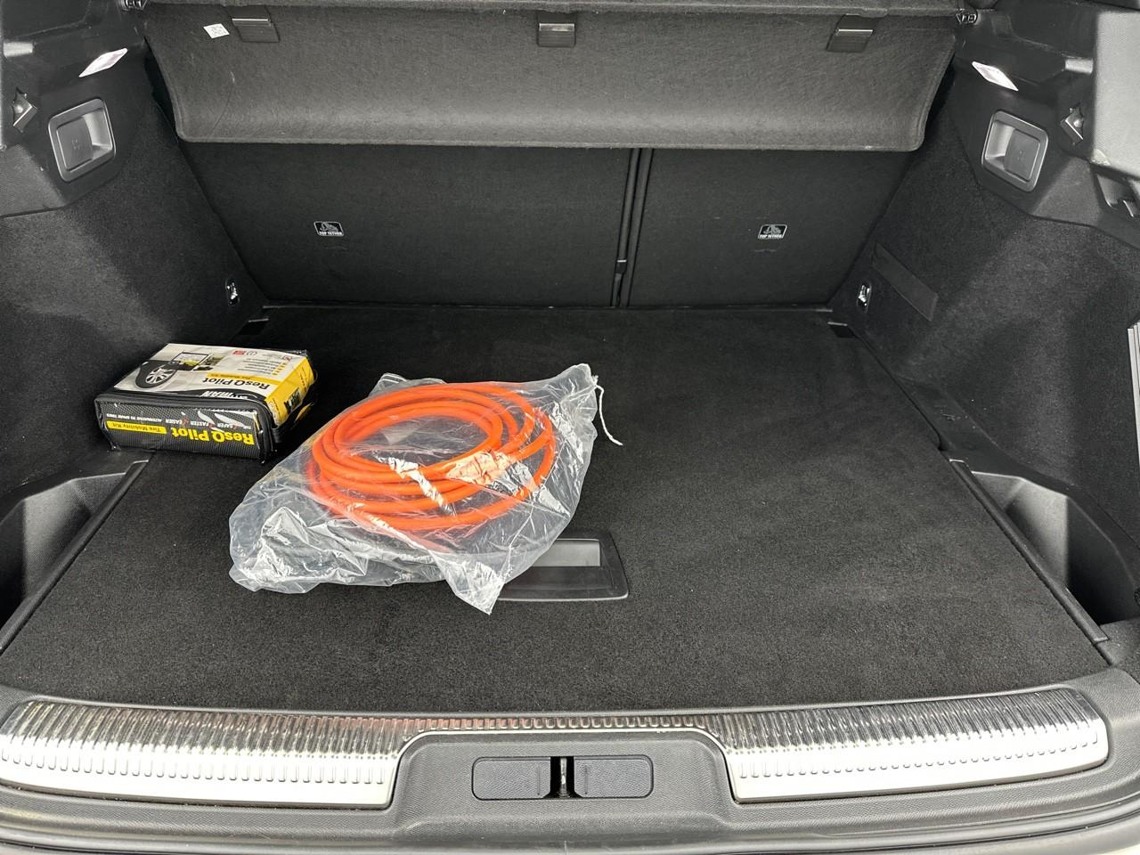 Ds Ds 7 crossback crossback hybride e-tense 300 eat8 4x4 rivoli — photo 14