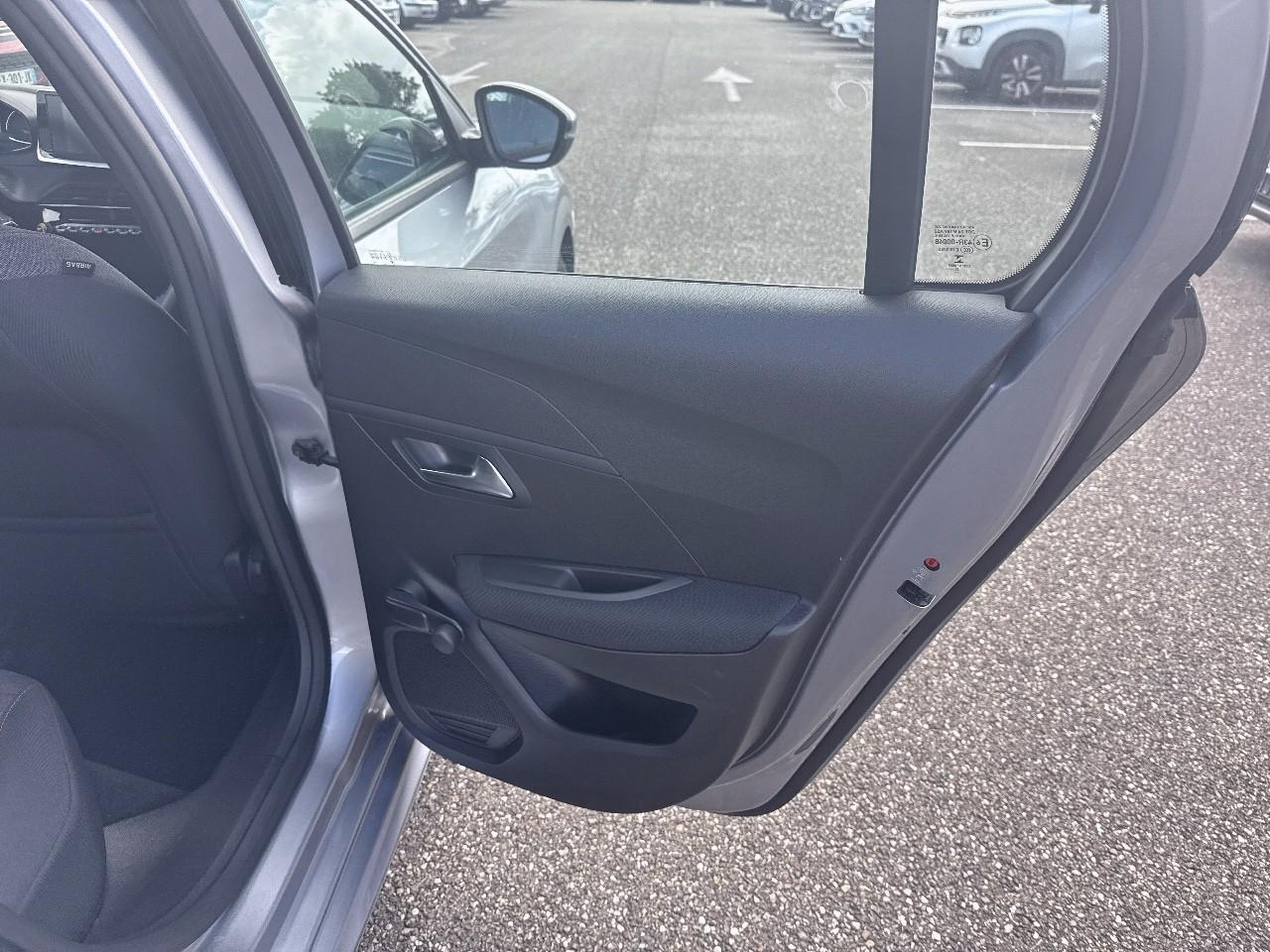 Peugeot 208 puretech 75 s&s bvm5 active — photo 17