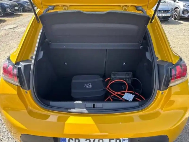 Peugeot 208 electrique 50 kwh 136ch — photo 6
