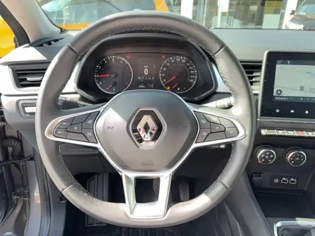 Renault Captur tce 90 — photo 10