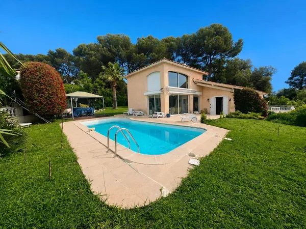 Maison 5 pièces 180 m²