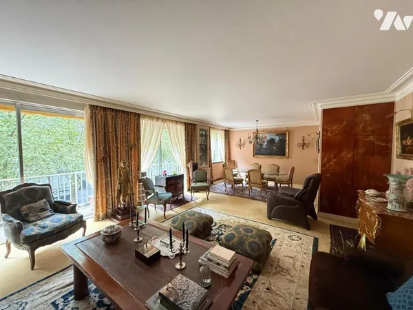 Appartement 7 pièces 173 m²