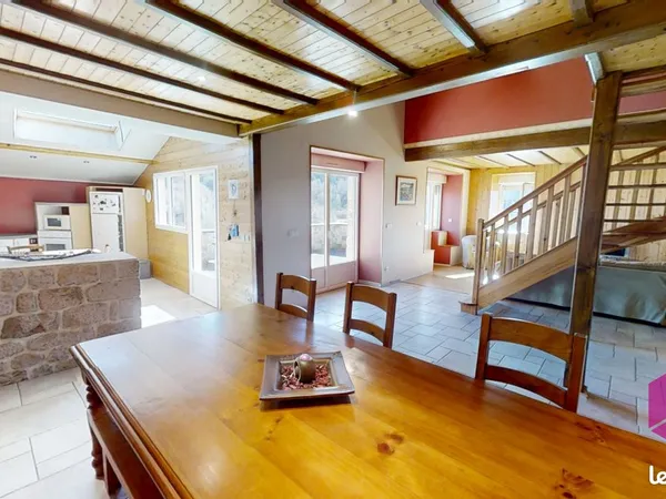 Maison 5 pièces 150 m²
