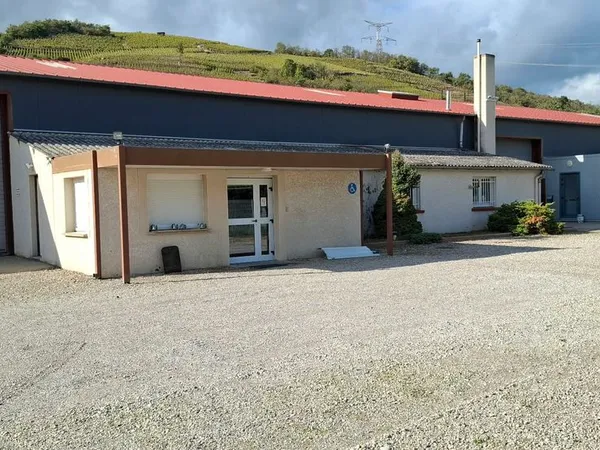 Bâtiment industriel / atelier / entrepôt 1 370 m² + terrain 5 700 m² - Chavanay