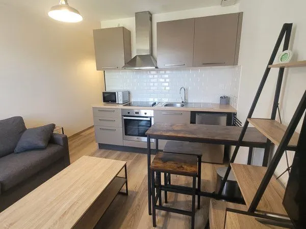 Studio meublé 20 m² + parking - toutes charges comprises