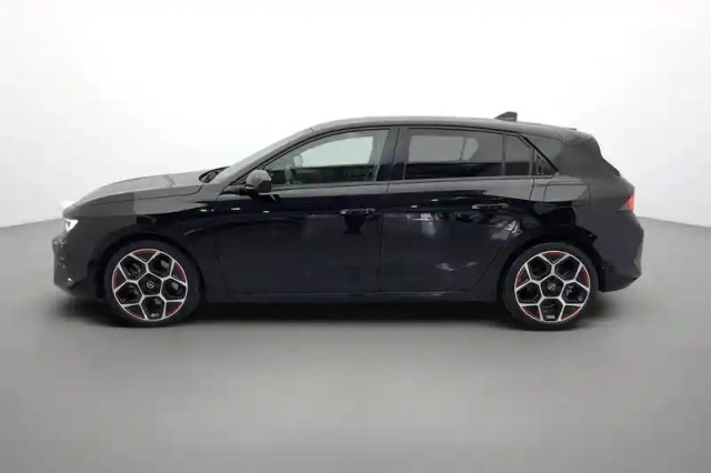 Opel Astra hybrid 180 ch bva8 — photo 35