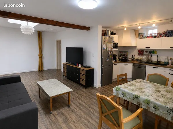YERRES - Triangle d'Or - Maison rénovée 65 m² avec jardin et garage/sous-sol - 289 000