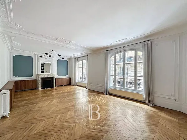 Appartement 5 pièces 130 m²