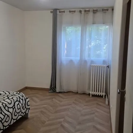 Loue chambre à ste geneviève-des-bois 485e CC