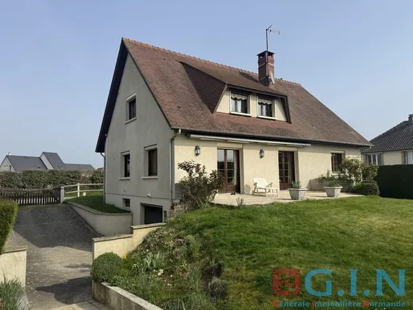 Maison 7 pièces de 173m2 terrain 800m2