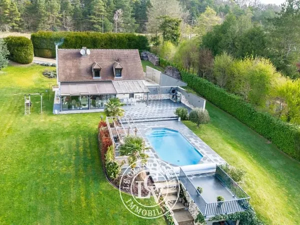 30 MIN SUD FONTAINEBLEAU - PALEY - MAISON DE CHARME DE 150 M² AVEC PISCINE SUR 3500 M² DE TERRAIN AU