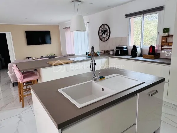 Maison 4 pièces 156 m²