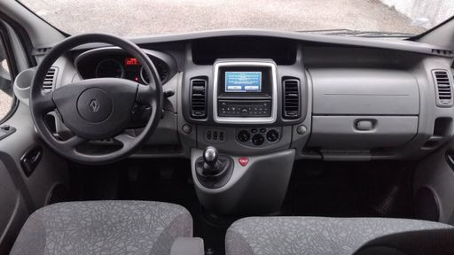 Renault Trafic Passenger L2 H1 2.0 dCI 115 - Expression – 2013 – 102821 km – Diesel – Boîte Manuelle — photo 34