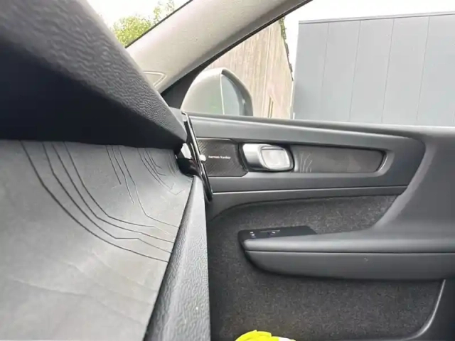 Volvo Xc40 t4 recharge 129+82 ch dct7 — photo 29