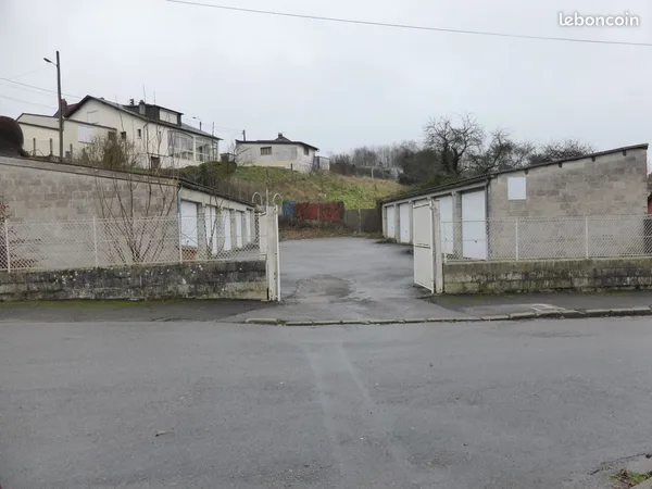 Location garage 02500 Hirson