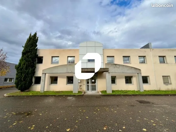 Local d'activité 500 m²
