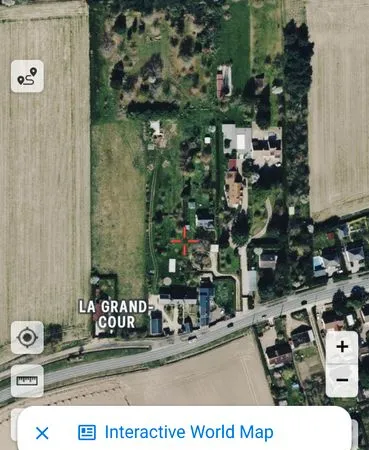 Terrain constructible 5750 m² - Darvoy - Cadre exceptionnel
