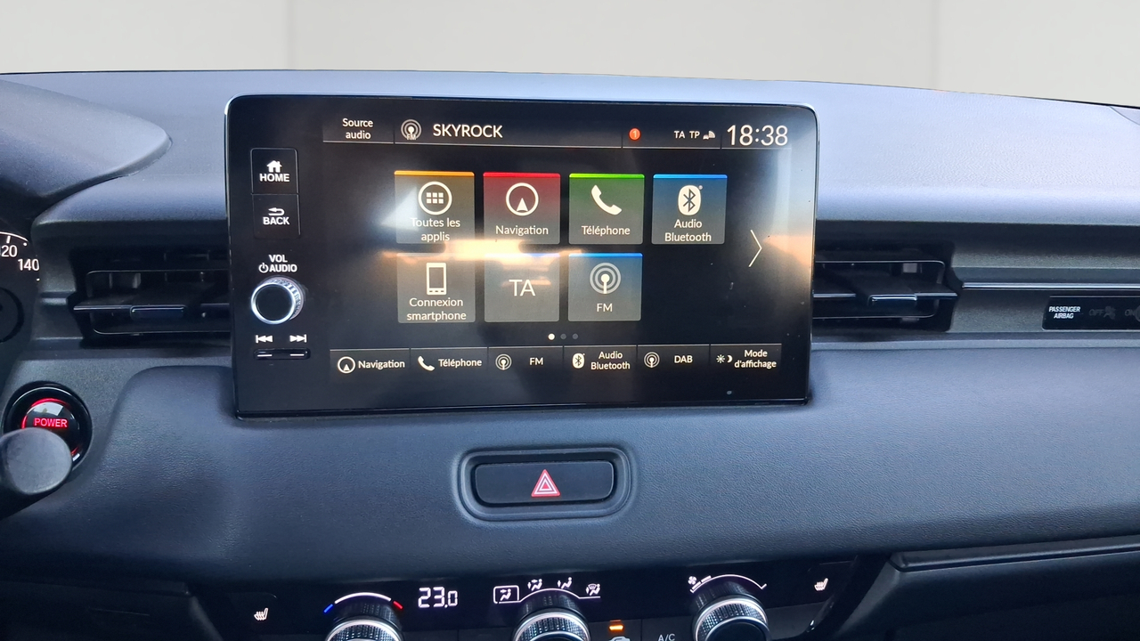 Honda HR-V e:HEV 1.5 i-MMD — photo 11