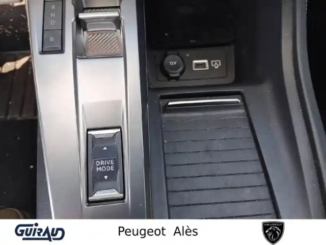 Peugeot 308 phev 180 e-eat8 — photo 28