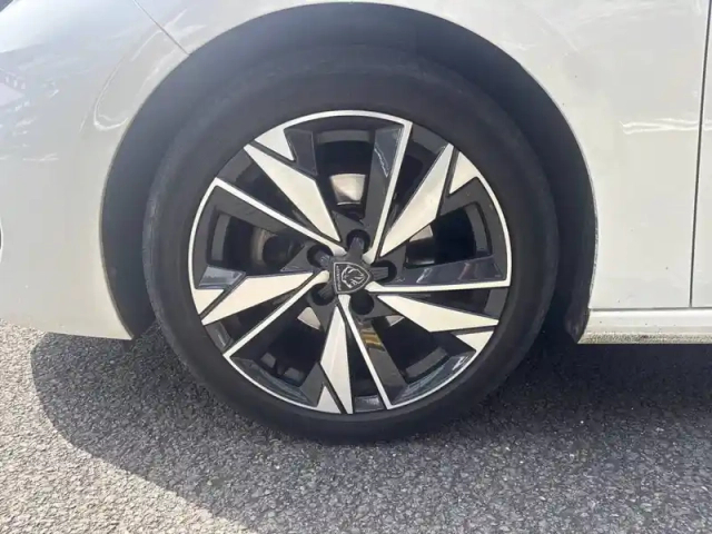 Peugeot 308 puretech 130ch s&amp;s eat8 — photo 13