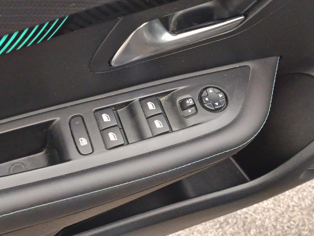 Peugeot 208 puretech 100 s&s bvm6 allure — photo 21