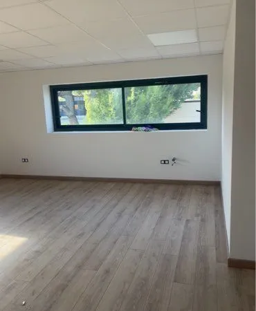 Local / Bureau R+2 Napollon