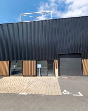 Local d'activité 209 m² - Goven