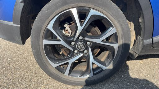 Toyota C-HR 1.8 VVT-i 122  Hybride 2WD CVT - Design – 2019 – 70409 km – Hybride essence – Boîte Automatique — photo 31