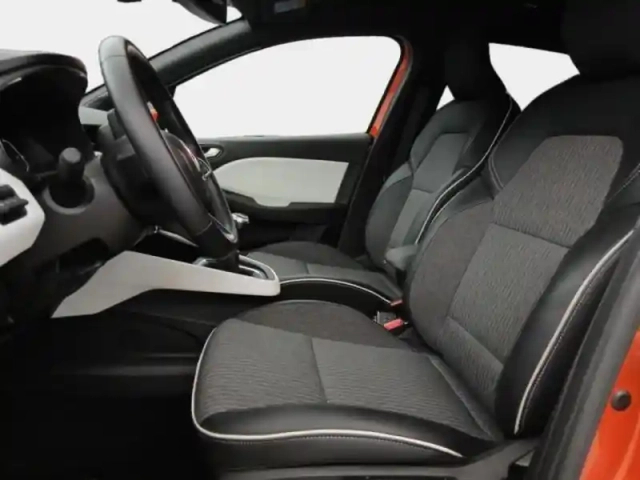Renault Clio 1.0 tce 90ch intens -21n — photo 14