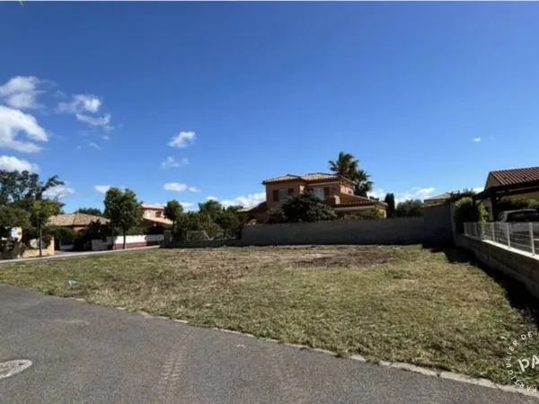 Terrain 547 m²