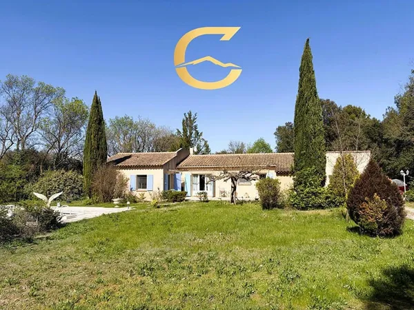Maison de plain-pied 4 pièces 147 m²