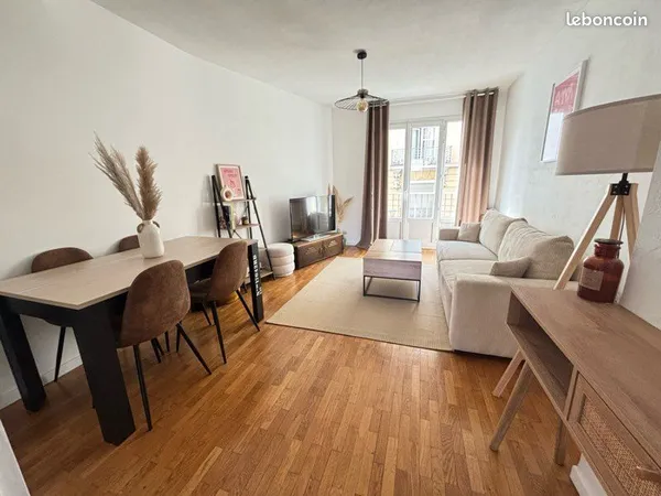 À VENDRE - T2 de 49,5 m² avec balcon et cave - Centre-ville de Villefranche-sur-Saône