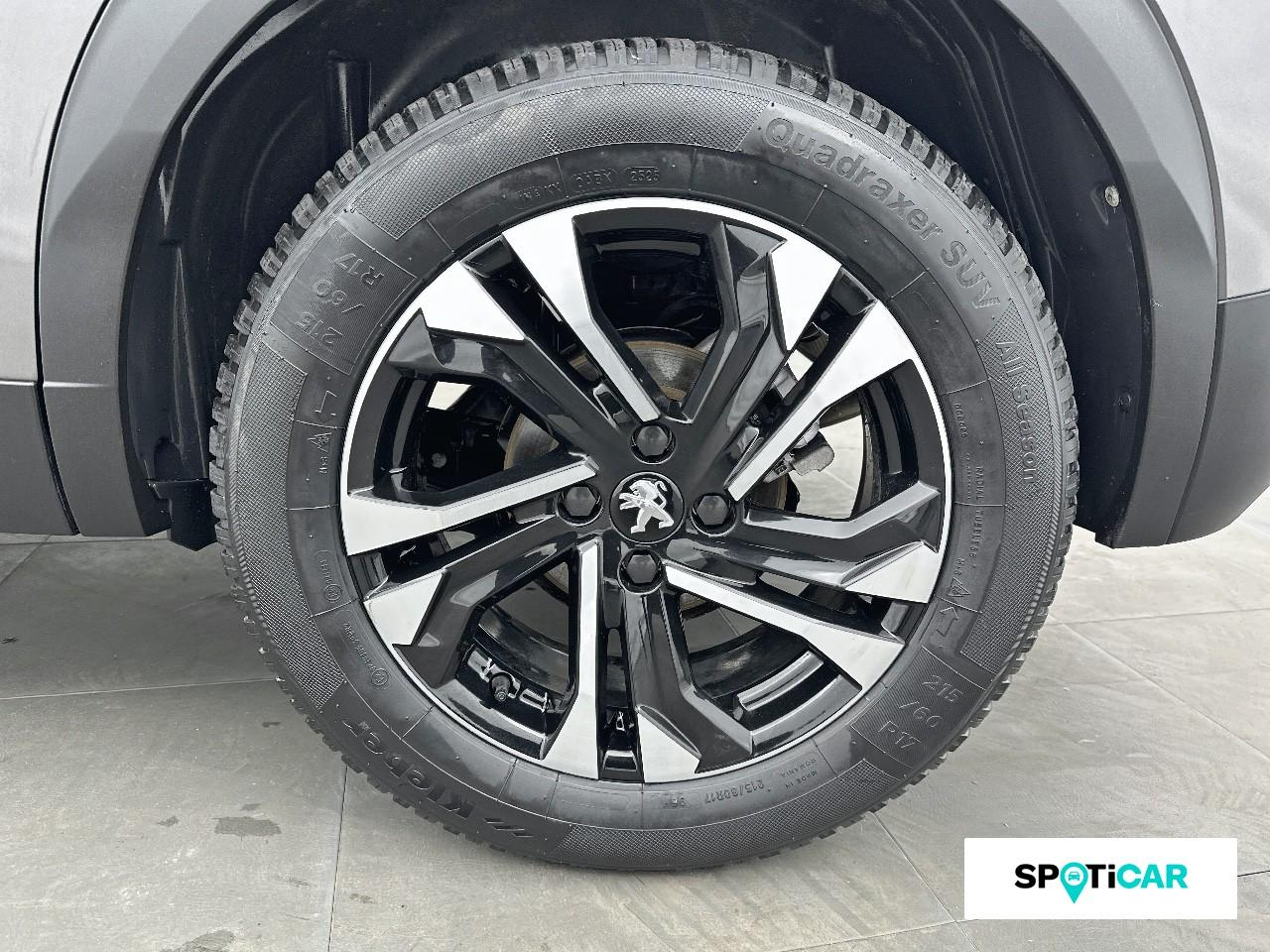 Peugeot 2008 1.2 puretech 130ch s&s roadtrip eat8 — photo 11