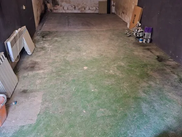 à louer - local en sous-sol 30 m² - 750 /mois
