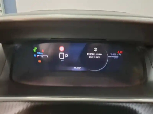 Peugeot 208 hybrid 110 e-dcs6 — photo 19