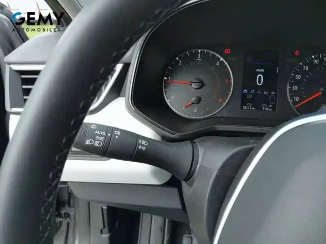 Renault Clio blue dci 100 — photo 52