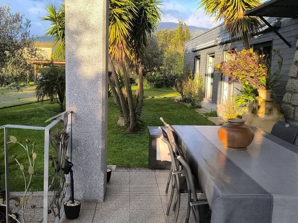 Maison 1 pièce 120 m²