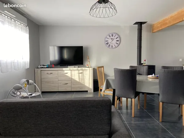 Propriété 3 pièces 83 m²