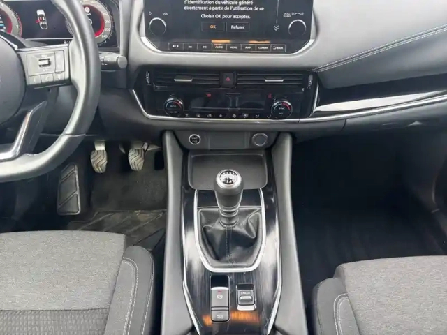 Nissan Qashqai mild hybrid 140 ch — photo 11