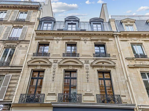 Bureaux 187 m²
