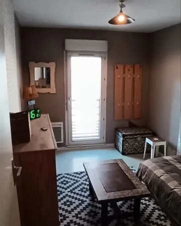 Loue une chambre meublé