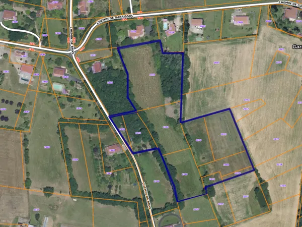 terrain agricole - de 22900m2 - d'un seul tenant