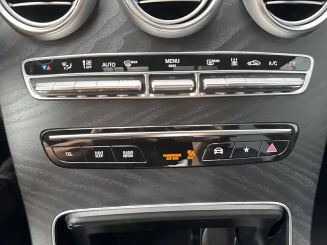 Mercedes Glc 300e 4matic coupé amg line — photo 19