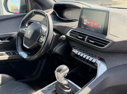 Peugeot 5008 1.2 Pure Tech 130 - GT Line – 2019 – 83881 km – Essence – Boîte Manuelle — photo 2