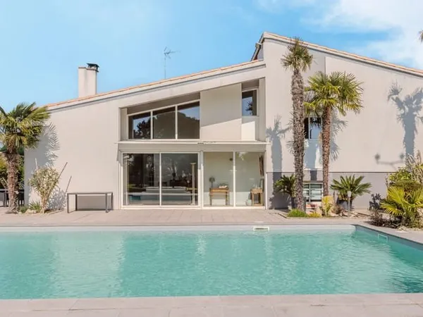 Maison 5 pièces 161 m²