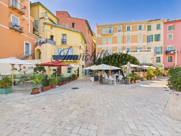 MENTON VIEUX PORT 3 PIECES IDEALEMENT SITUE