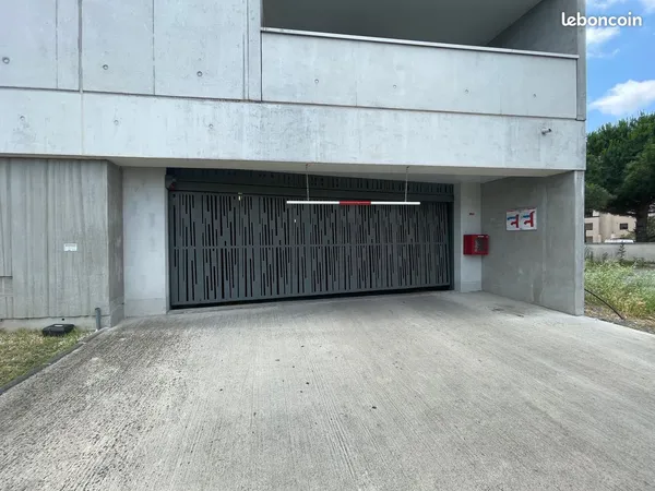 BOX neuf souterrain BORDEAUX Tauzin