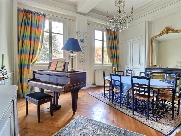 Vends appartement 197m²