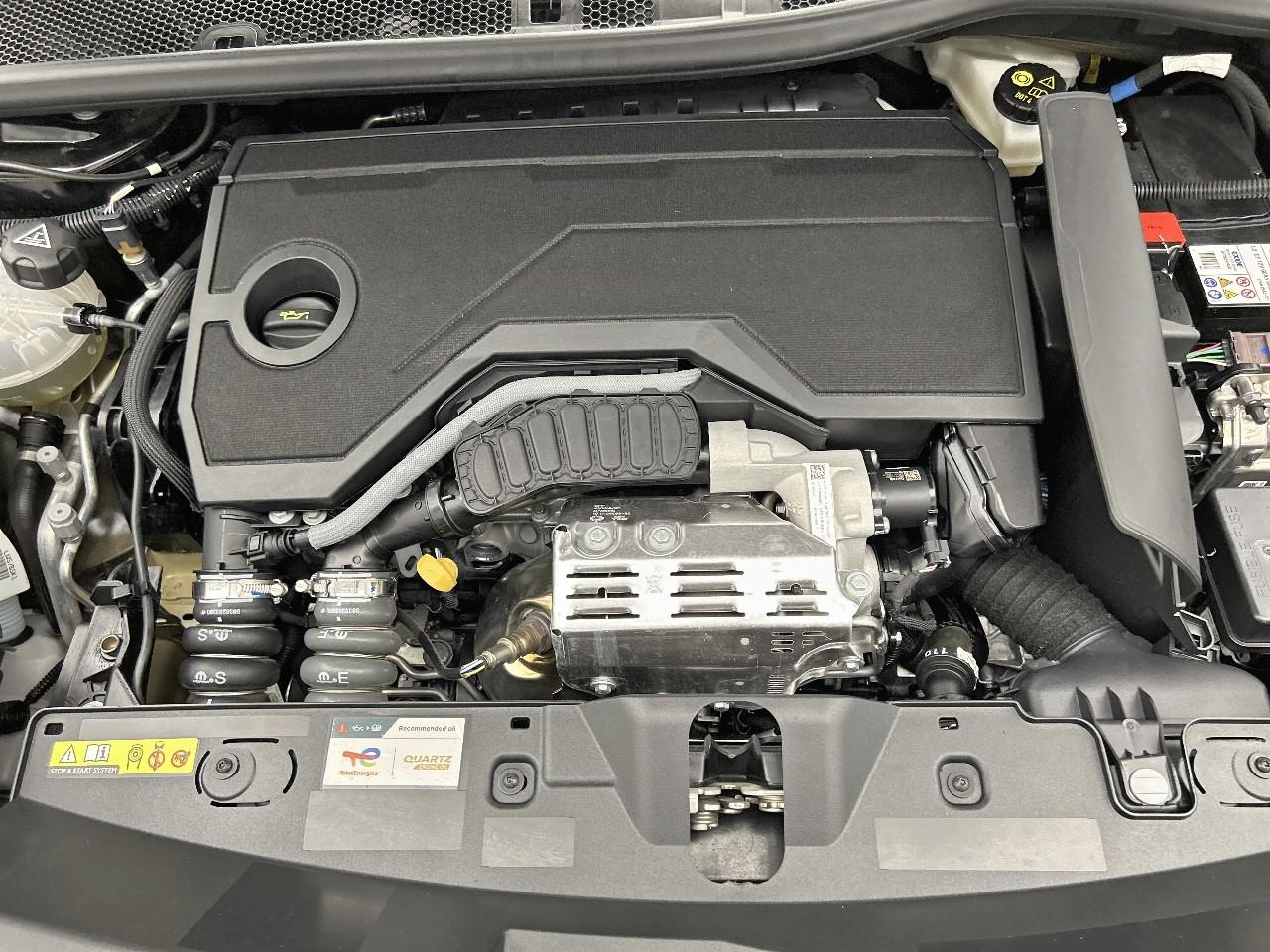 Peugeot 2008 hybrid 136 e-dcs6 active — photo 15
